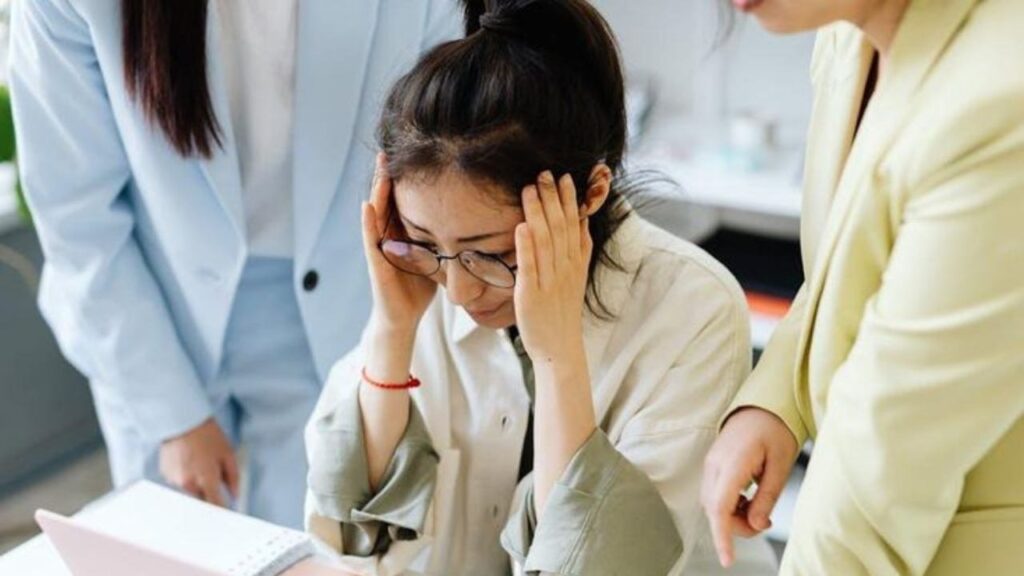 develops emotional resilience